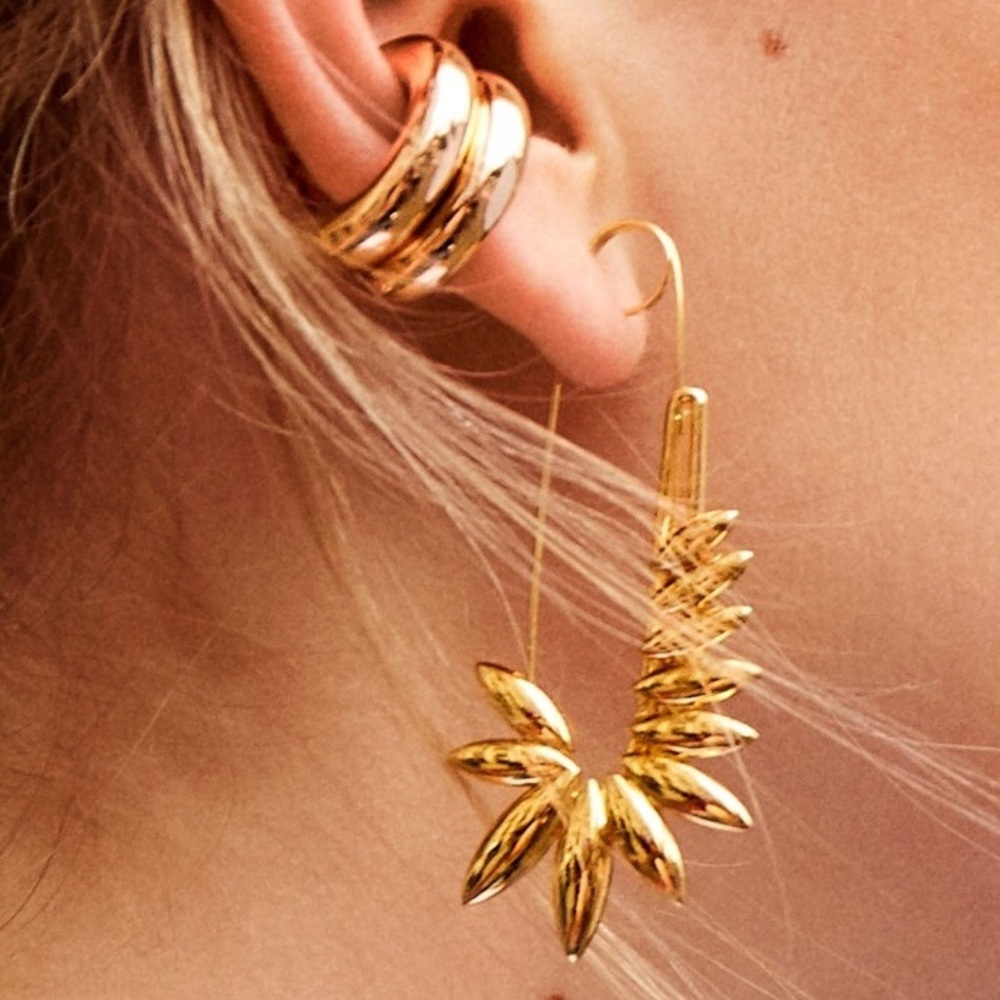 ⭐️ 2/$24 Fancy Gold Safety Pin Earrings ⭐️ - Picture 5 of 5